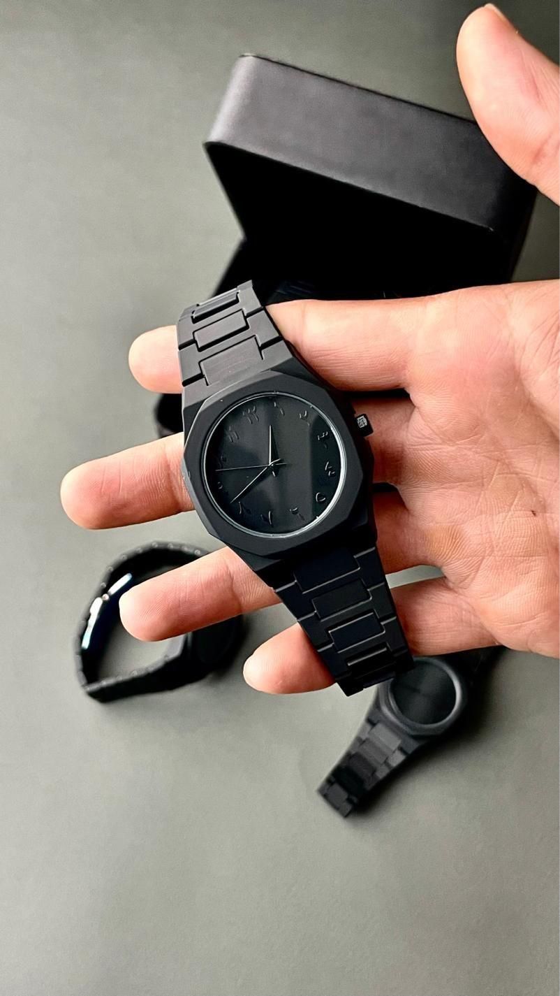 ساعت فول بلک